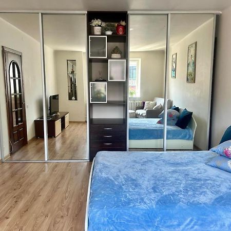 Cozy Apartment In The City Center Szawle Zewnętrze zdjęcie
